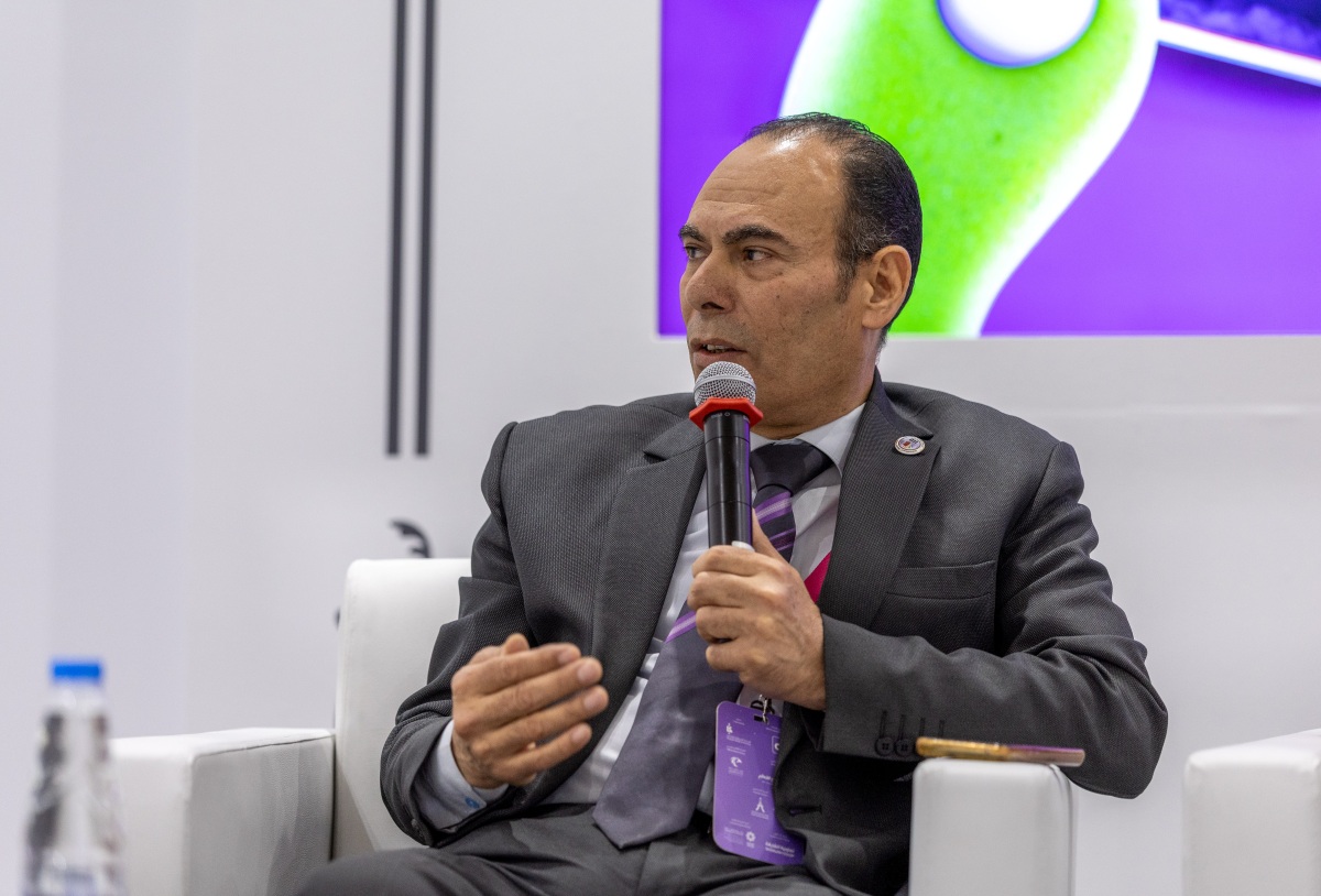 كتاب وتربويون: الشعر الغنائي ينمي خيال وقاموس الطفل اللغوي