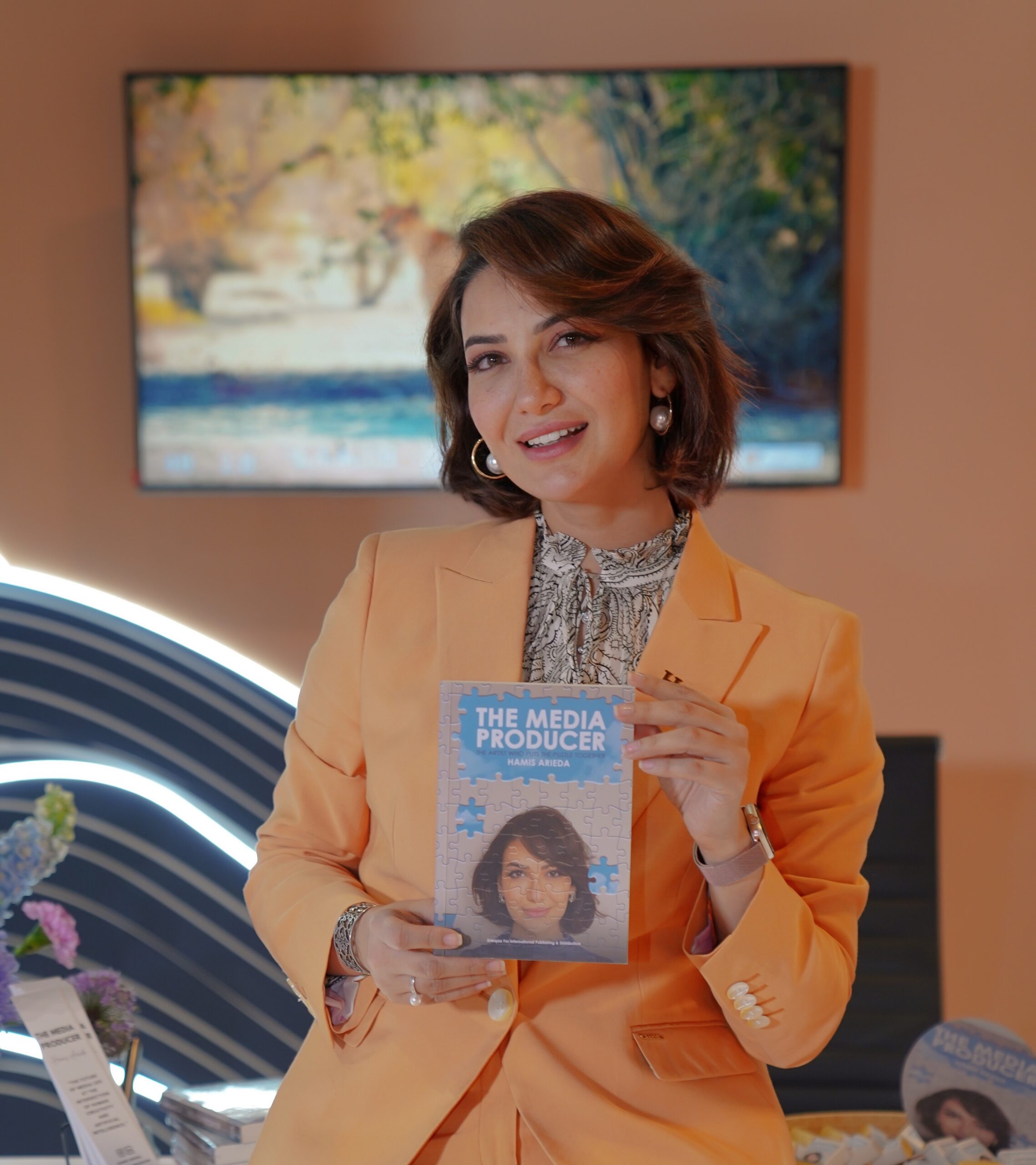 هاميس عريضة تطلق كتابها الأول “المنتج الإعلامي” في معرض أبوظبي الدولي للكتاب 2025 بالتعاون مع دار إرتقاء للنشر والتوزيع