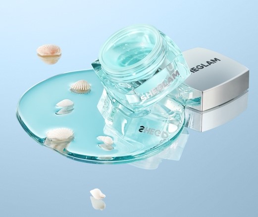 SHEGLAM’s Guide to Summer Hydration