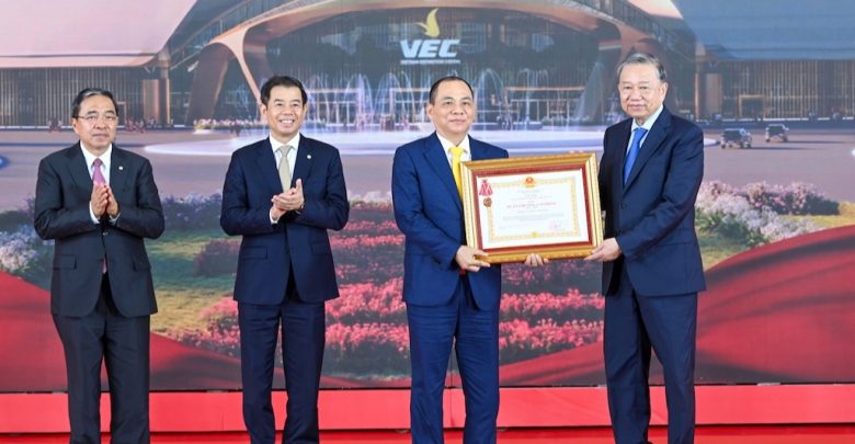 فينجروب تحصد وسام العمل من الدرجة الأولى تقديراً لإنجازاتها المتميزة في تطوير المركز الوطني للمعارض