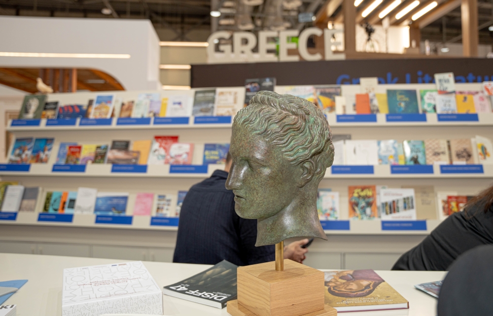 اليونان في الشارقة الدولي للكتاب.. شراكات ثقافية مرتقبة وجسور إبداعية جديدة مع العالم العربي
