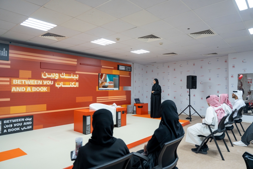  كيف تدير راتبك بذكاء؟.. خبراء يكشفون أسرار الاستقرار المالي في الشارقة الدولي للكتاب