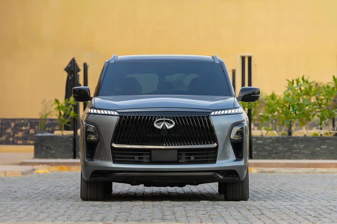 Arabian Automobiles Company and Damas Jewellery Unveil Limited Edition INFINITI QX80 in Celebration of the UAE’s 54th National Day