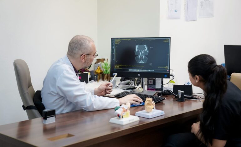 مريضة تتلقى علاجاً غيّر مسار حياتها في مستشفى ميدكير الشارقة بعد معاناة مع حالة نادرة في الجمجمة